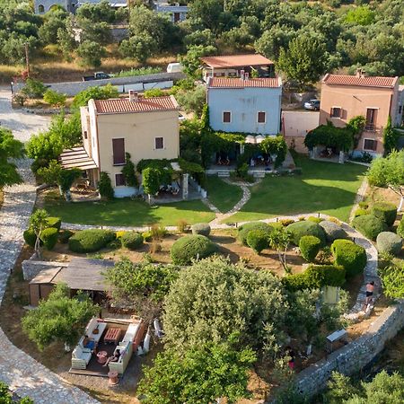 Chara House Guest House Skoutarion Exterior photo