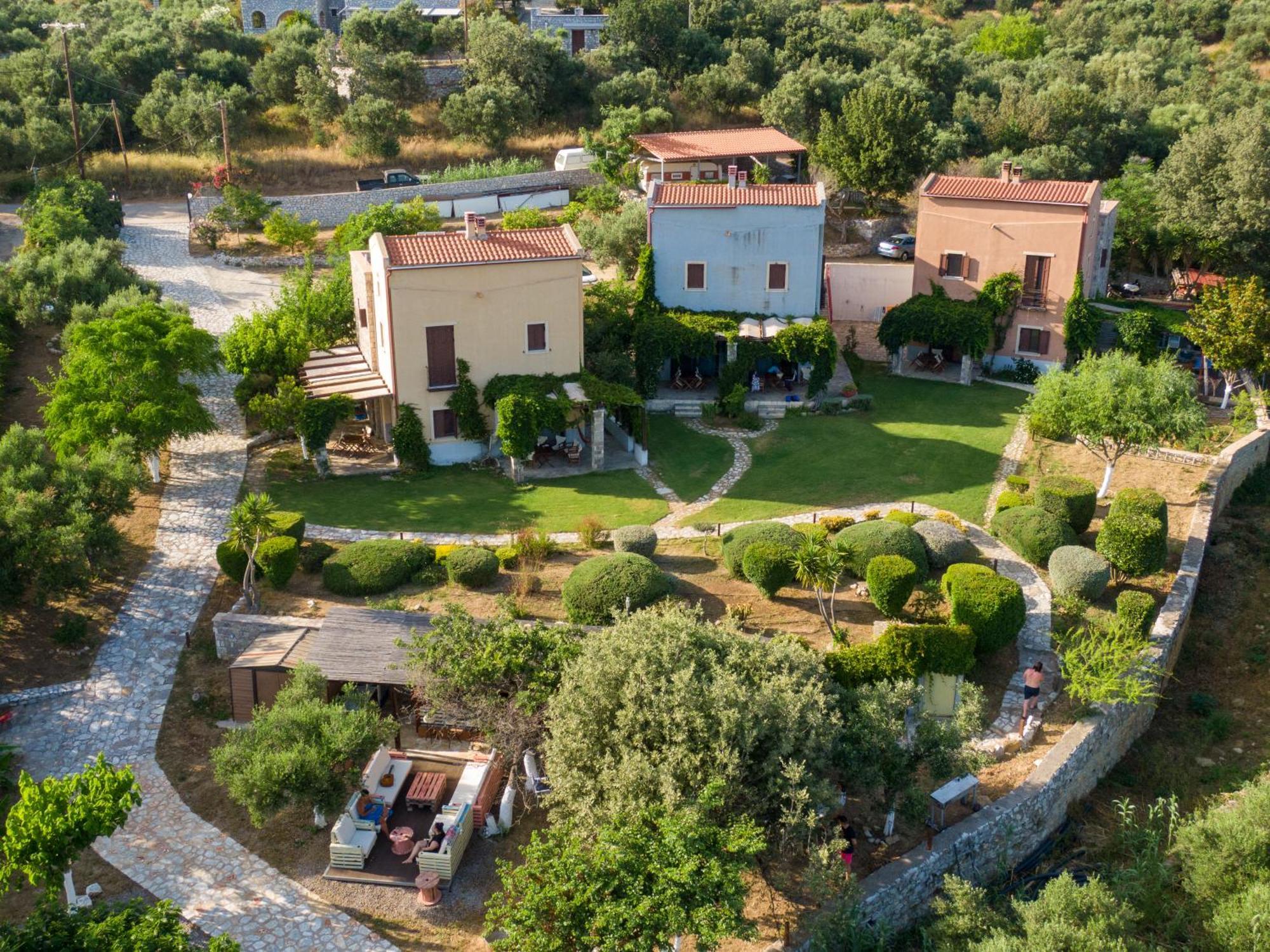 Chara House Guest House Skoutarion Exterior photo